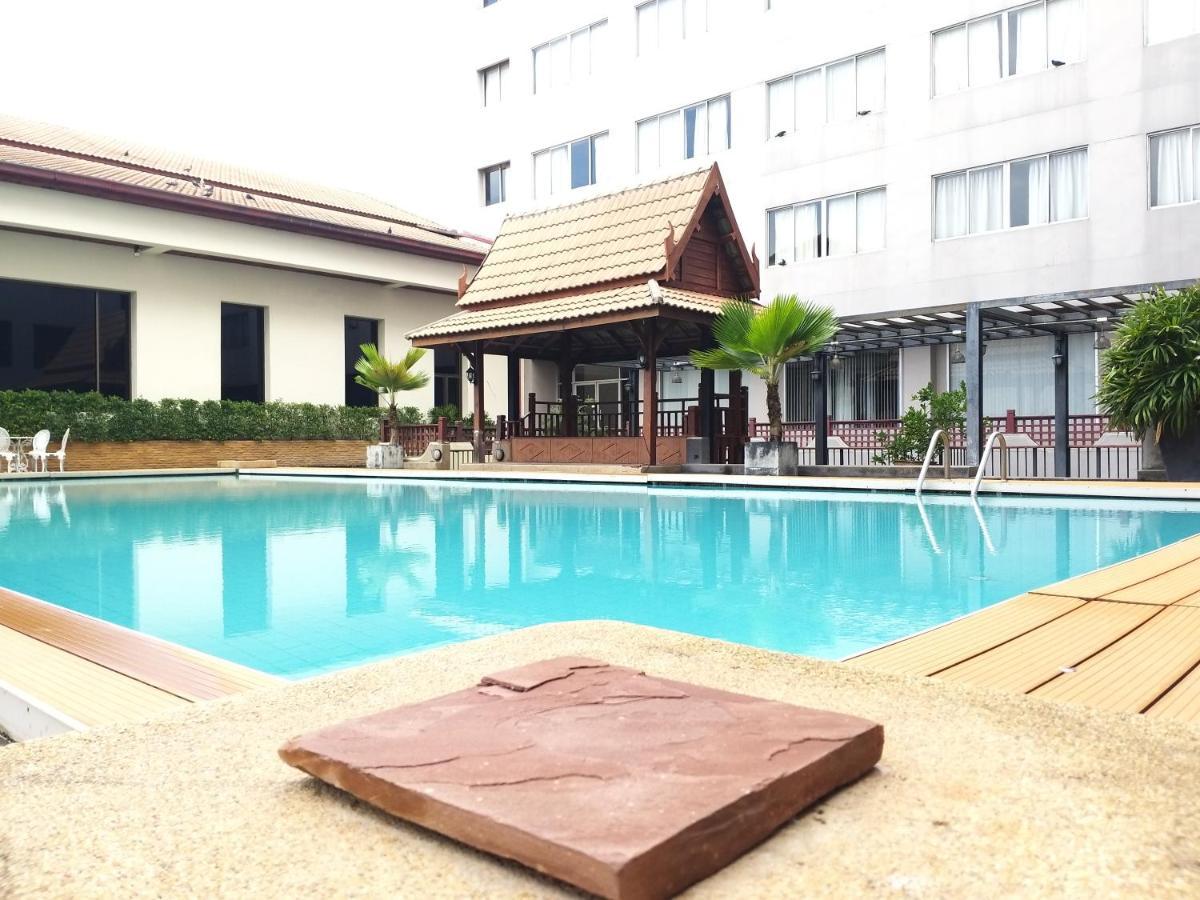 Songphanburi Hotel Супханбури Экстерьер фото