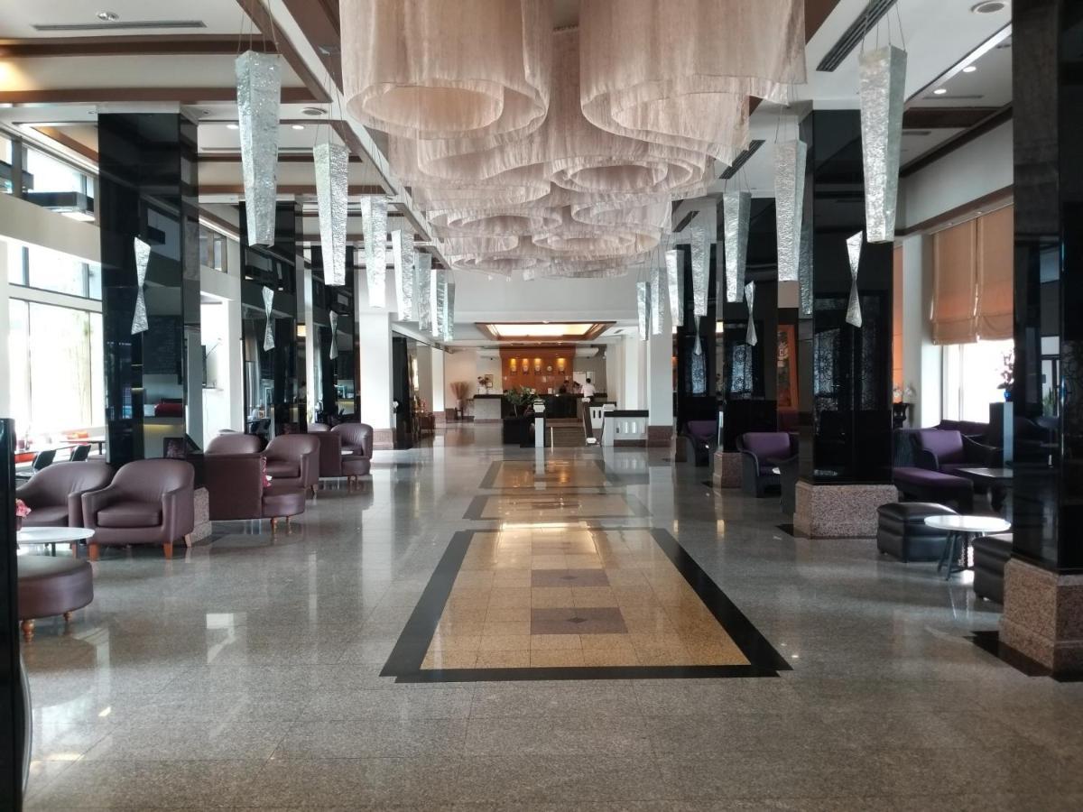 Songphanburi Hotel Супханбури Экстерьер фото
