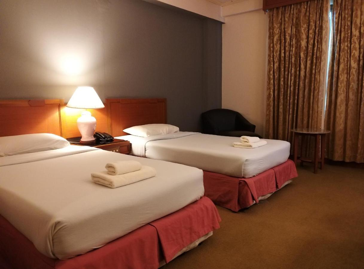 Songphanburi Hotel Супханбури Экстерьер фото
