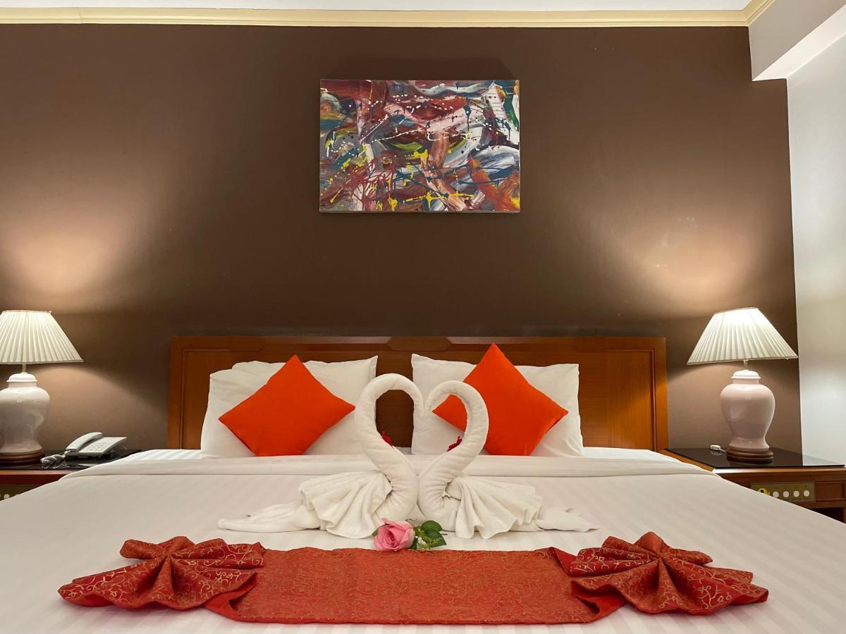 Songphanburi Hotel Супханбури Экстерьер фото