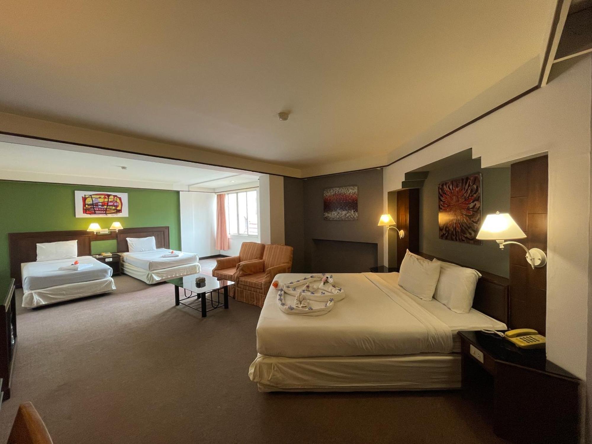 Songphanburi Hotel Супханбури Экстерьер фото