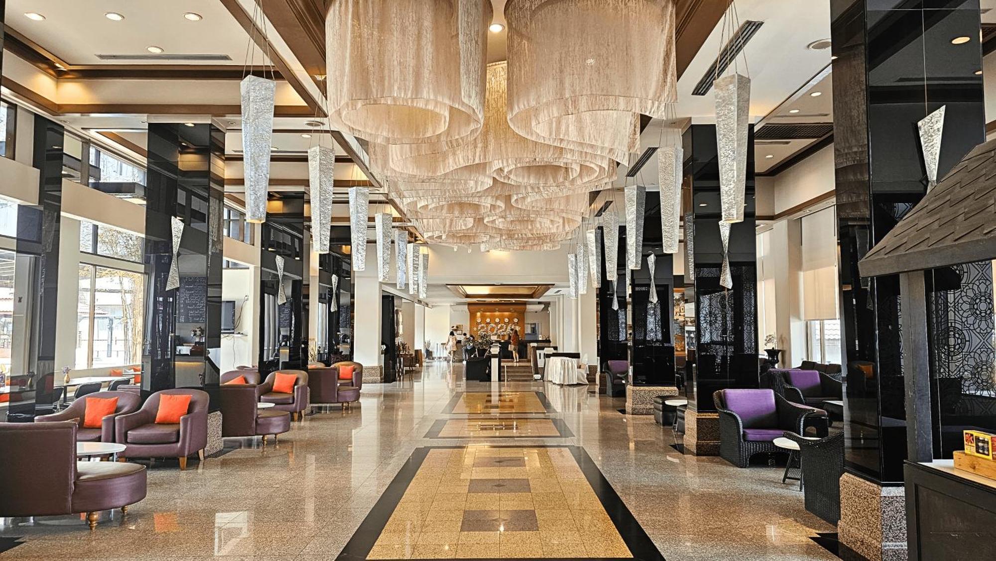 Songphanburi Hotel Супханбури Экстерьер фото